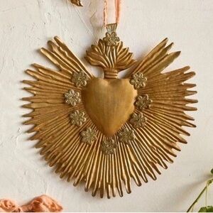 Anthropologie Heart Floral Valentine Gold Iron Ornament